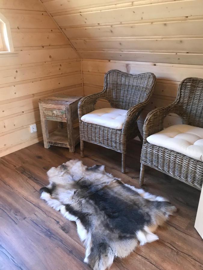 Fjaell Stuga Steninge Buitenkant foto